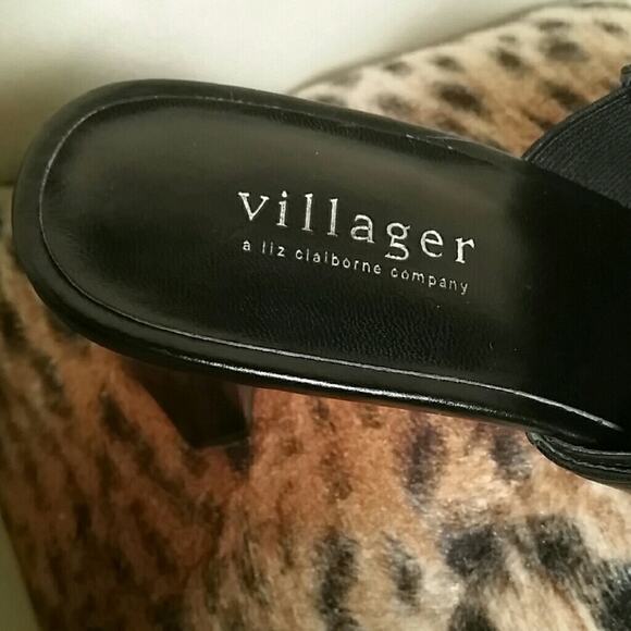 Villager by Liz Claiborne Shoe. 8B - Picture 2 of 4